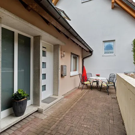 Haus Am Schroffen Apartment Ottenhofen im Schwarzwald Exterior photo